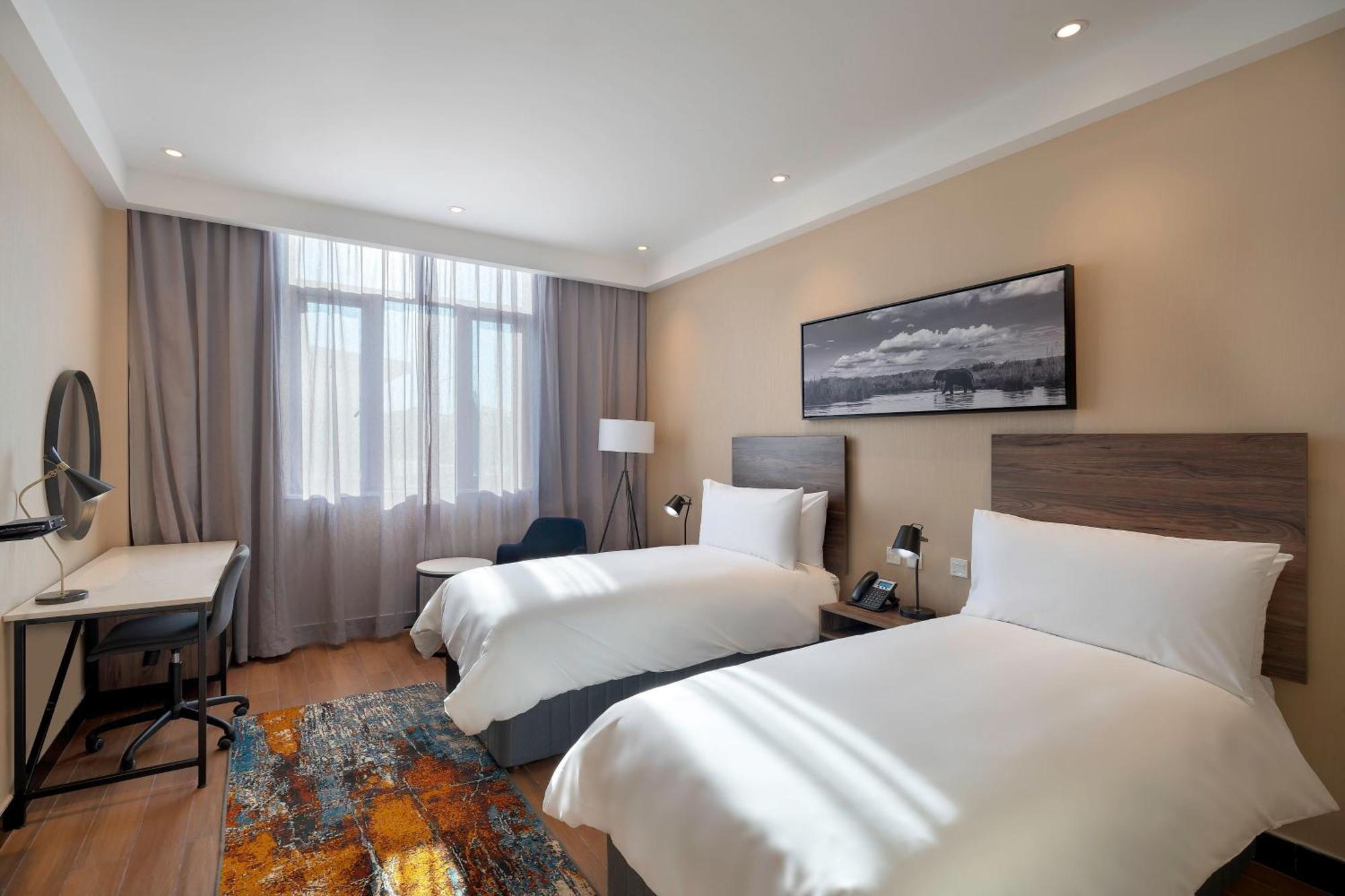 Protea Hotel By Marriott Lusaka International Airport エクステリア 写真
